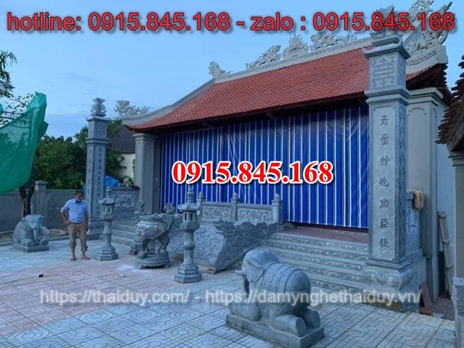 Tượng rồng đá, tượng rồng bằng đá, chiếu rồng đá, chiếu rồng bằng đá, Rồng đá phong thủy, Rồng đá nhà thờ họ, Rồng đá từ đường gia tộc, Rồng đá lăng mộ, Rồng đá nghĩa trang, rồng đá đình chùa, rồng đá lắp tại miếu, rồng đá xanh tự nhiên, rồng đá ninh bình nguyên khối, rồng đá bịt bậc, rồng đá bậc thềm tam cấp, rồng đá mỹ nghệ điêu khắc, rồng đá granite hoa cương, đá lát sân nền, đá ốp bậc thềm tam cấp, ngưỡng cửa nhà gỗ bằng đá, 