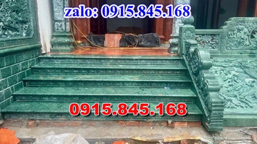 Tượng rồng đá, tượng rồng bằng đá, chiếu rồng đá, chiếu rồng bằng đá, Rồng đá phong thủy, Rồng đá nhà thờ họ, Rồng đá từ đường gia tộc, Rồng đá lăng mộ, Rồng đá nghĩa trang, rồng đá đình chùa, rồng đá lắp tại miếu, rồng đá xanh tự nhiên, rồng đá ninh bình nguyên khối, rồng đá bịt bậc, rồng đá bậc thềm tam cấp, rồng đá mỹ nghệ điêu khắc, rồng đá granite hoa cương, đá lát sân nền, đá ốp bậc thềm tam cấp, ngưỡng cửa nhà gỗ bằng đá, 