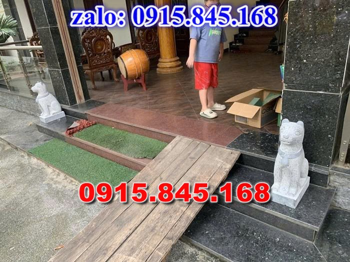 Tượng chó đá đẹp, Tượng chó đá phong thủy đẹp, Tượng chó đá nhà thờ họ, Tượng chó đá đình chùa, Tượng chó đá từ đường, Tượng chó đá khối đình làng, Tượng chó đá tự nhiên nhà thờ tổ, Tượng chó đá trắng đầu cột, Tượng chó đá vàng lăng mộ, Tượng chó đá granite hoa cương nghĩa trang, Tượng chó đá ninh bình nhà mồ, Tượng chó đá canh cổng, Tượng chó đá cổ, Tượng chó đá chùa miếu, Tượng chó đá chấn phong thủy, Tượng chó đá đặt trước cửa nhà 2 bên cổng, Tượng chó xây đá, làm Tượng chó đá, kích thước Tượng chó đá, giá bán Tượng chó đá, địa chỉ bán Tượng chó đá, làm bán sẵn Tượng chó bằng đá,Tượng chó đá trấn trạch yểm,
