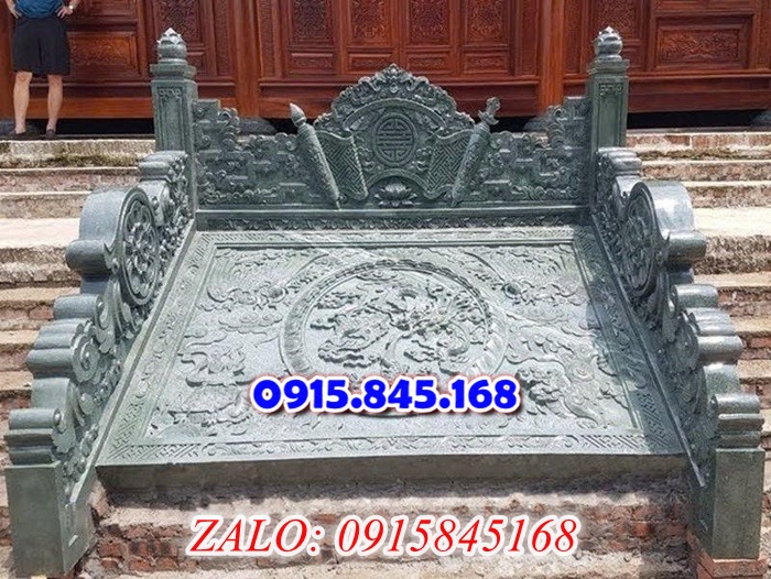 Tượng rồng đá, tượng rồng bằng đá, chiếu rồng đá, chiếu rồng bằng đá, Rồng đá phong thủy, Rồng đá nhà thờ họ, Rồng đá từ đường gia tộc, Rồng đá lăng mộ, Rồng đá nghĩa trang, rồng đá đình chùa, rồng đá lắp tại miếu, rồng đá xanh tự nhiên, rồng đá ninh bình nguyên khối, rồng đá bịt bậc, rồng đá bậc thềm tam cấp, rồng đá mỹ nghệ điêu khắc, rồng đá granite hoa cương, đá lát sân nền, đá ốp bậc thềm tam cấp, ngưỡng cửa nhà gỗ bằng đá,